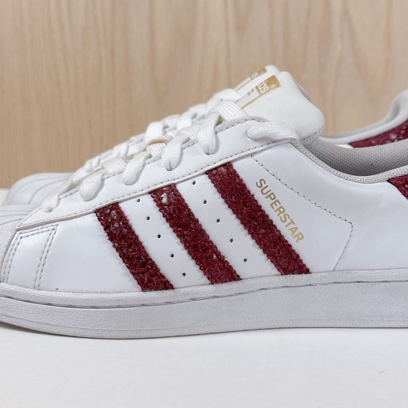 Adidas Superstar Sneakers White & Maroon Snake Texture Women’s 7 - Picture 3 of 14
